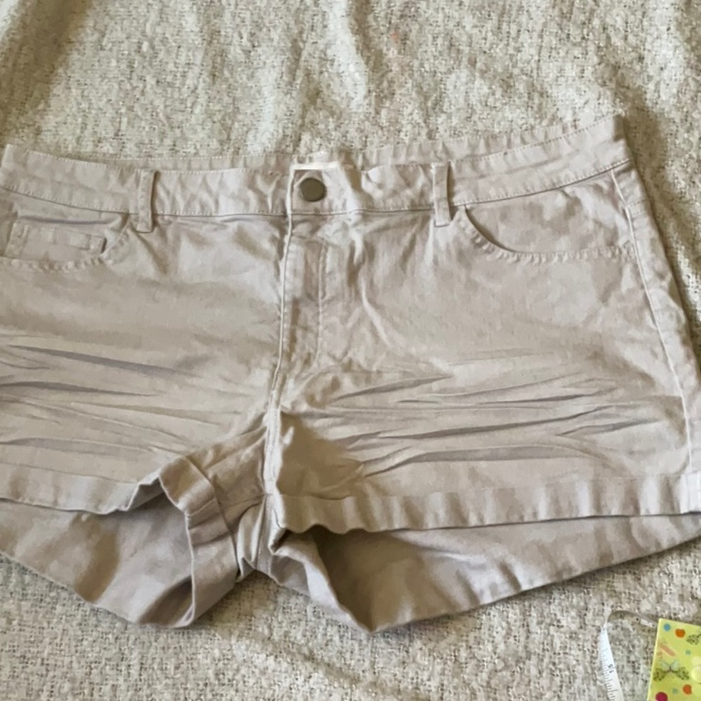 H and M shorts